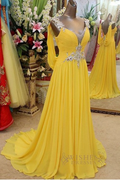Tư vấn chọn đầm dạ hội đẹp màu vàng